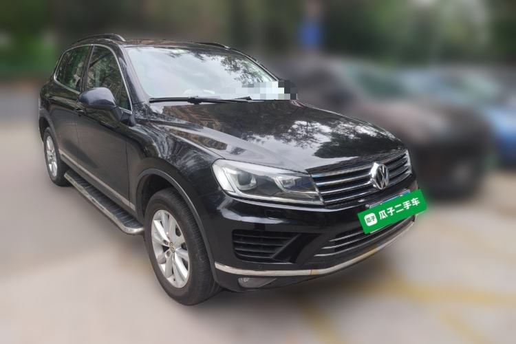 Used Volkswagen Touareg 2017 3.0 TSI Touareg Model Front Right 45 Deg