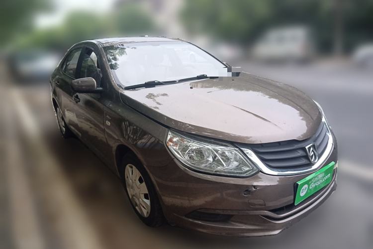 Used Baojun 630 2013 1.5L manual standard version
