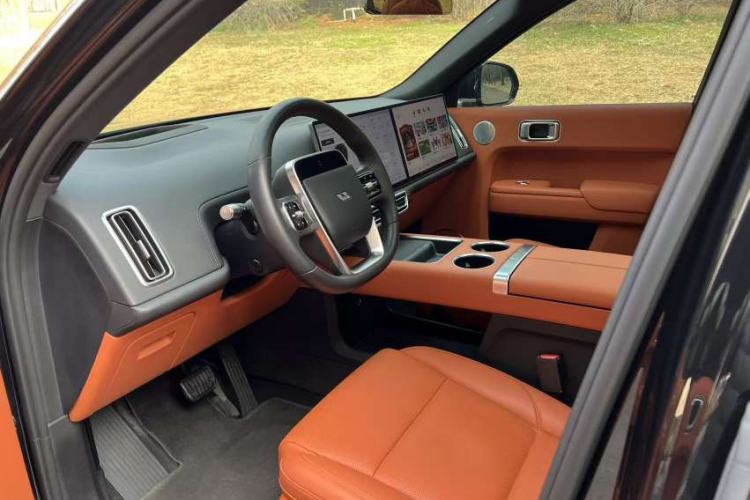 Used Li Auto L8 2023 Pro Model
