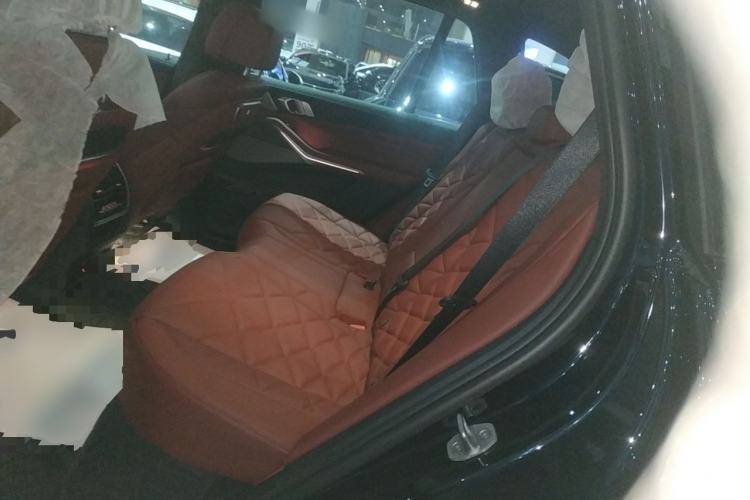 Used BMW X5 2025 Model, xDrive 40Li M Sport Night Package
