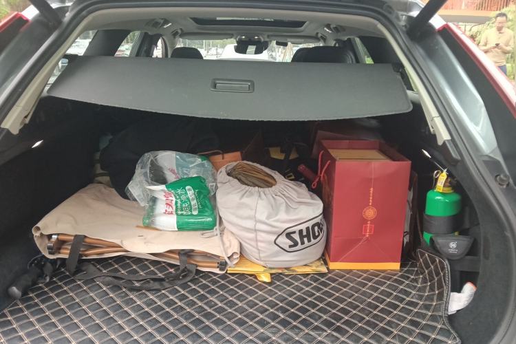 Used Volvo V90 2020 Cross Country T5 AWD Smart Range Edition Trunk