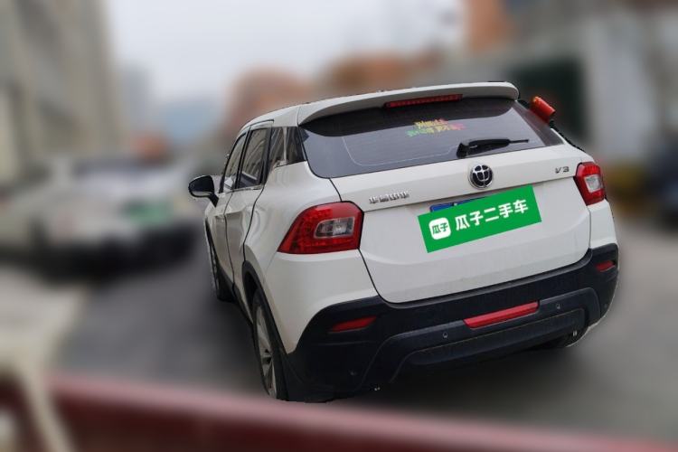 Used Brilliance V3 2015 1.5L Manual Comfort Model
