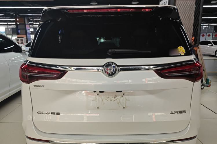 Used Buick GL8 2022 ES Landtrek 653T Luxury Edition
