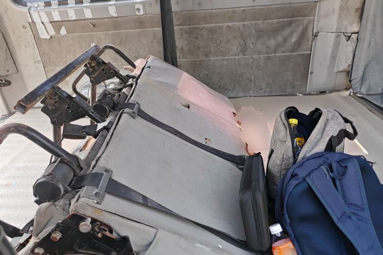 Used Iveco Power Daily 2017 2.5T Deluxe A32 Mid-Roof 5-7 Seater 47Z5 Passenger Van