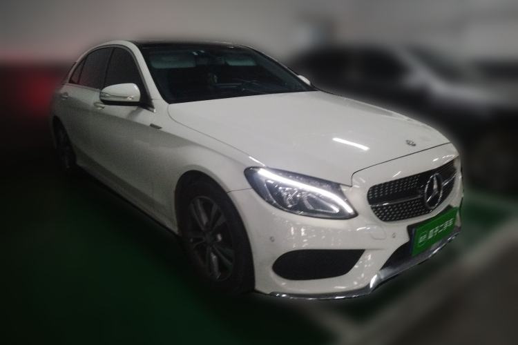 Used Mercedes-Benz C-Class 2016 C 200 L Sport Edition Front Right 45 Deg