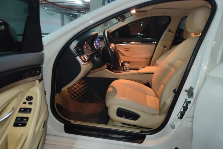 Used BMW 5 Series 2014 520Li Elegant Model