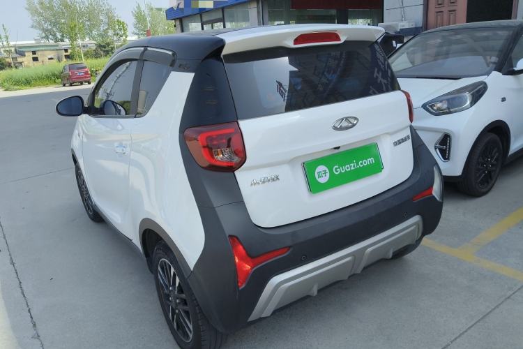 Used Chery QQ Little Ant 2022 Restyled Version Sweet Pink Edition Half-Sugar Version 28.8 kWh 30 kW 301 km Rear Left 45 Deg