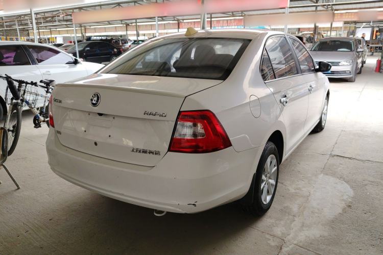 Used Skoda Rapid 2016 1.6L Manual Front-Wheel-Drive Version
