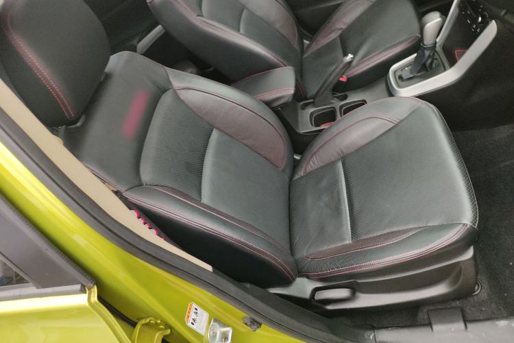 Used Suzuki S-Cross 2014 1.6L CVT Two-Wheel Drive Elite Version Right Front Seat