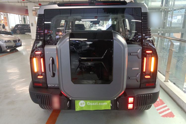 Used JETOUR Traveler 2023 2.0T All-Wheel-Drive CrossPRO Rear