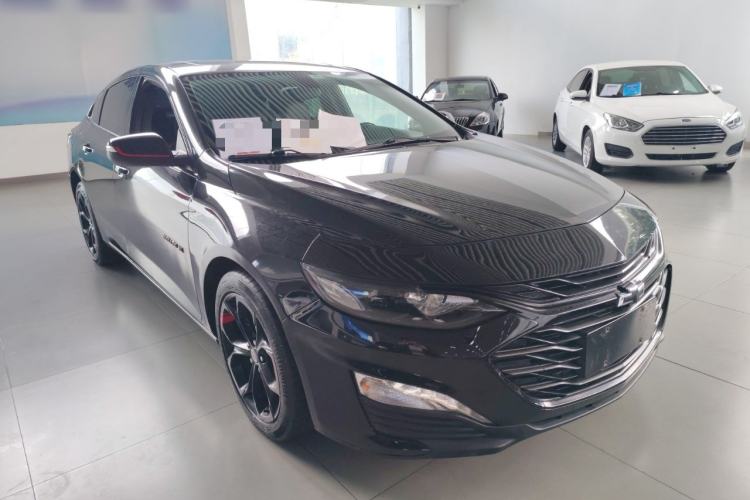 Used Chevrolet Malibu XL 2022 Redline 550T Automatic Sport Edition Front Right 45 Deg