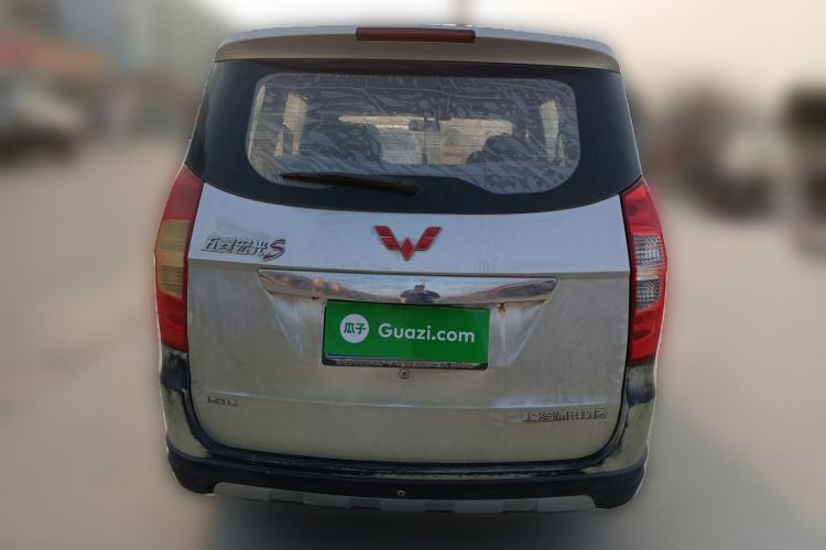 Used Wuling Hongguang 2014 1.5L S Comfort Model
