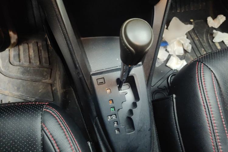 Used Toyota YARiS L Zhi Xuan 2015 1.5E Automatic Charm Edition