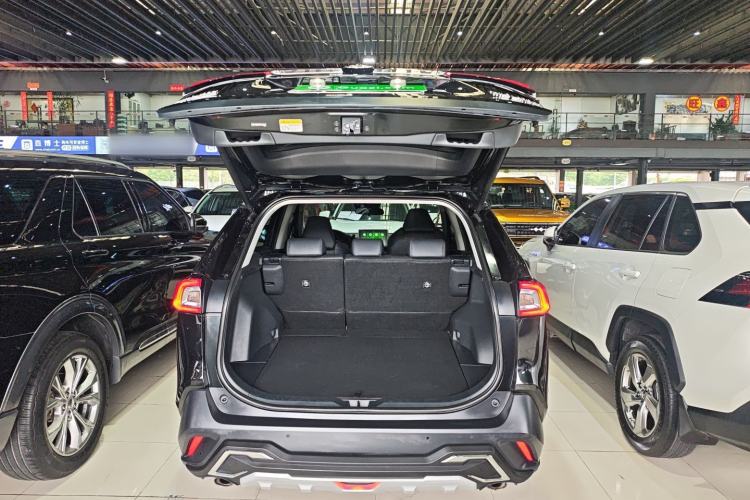 Used Toyota Wildlander 2021 2.0L CVT Two-Wheel Drive Luxury Edition Trunk