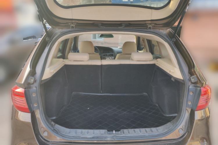 Used Brilliance V5 2012 1.5T Automatic Two-Wheel Drive Luxury Version