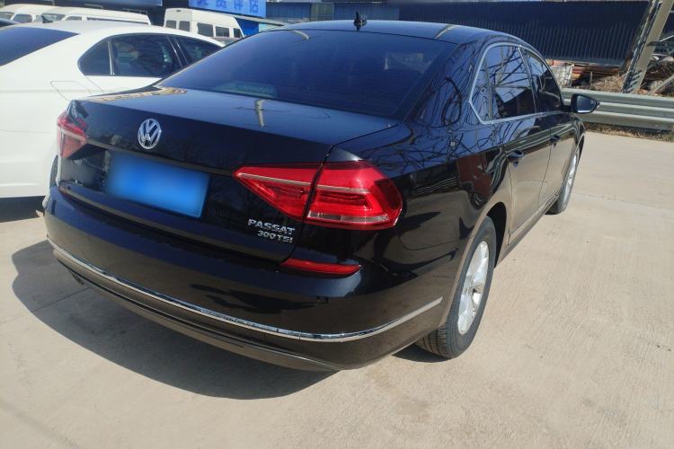 Used Volkswagen Passat 2017 1.8TSI DSG Government Procurement Version (CEA Engine)
