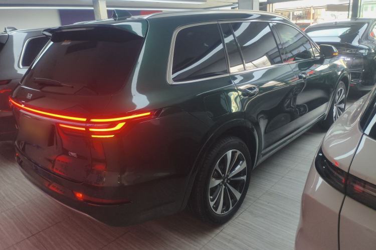 Used Li Auto ONE 2021 Extended-Range 6-Seater Version Rear Right 45 Deg