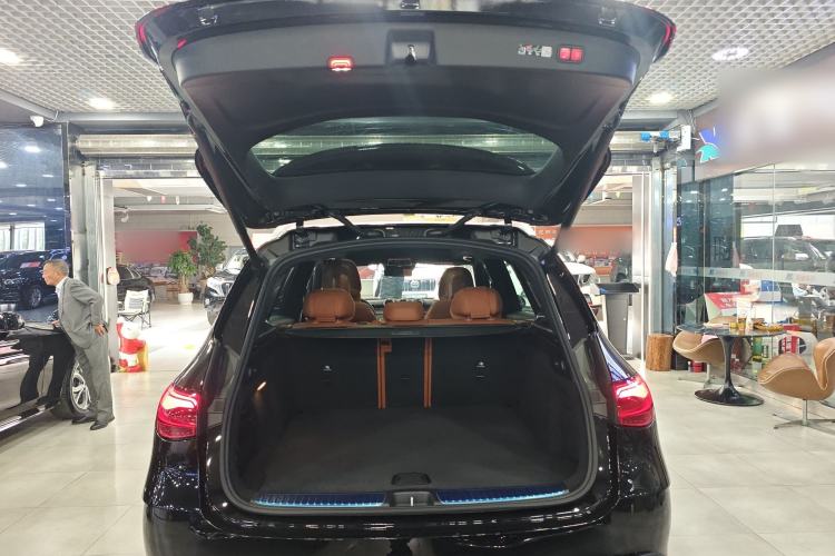 Used Mercedes-Benz GLC 2025 Refreshed GLC 300 L 4MATIC Dynamic Version 5 Seats