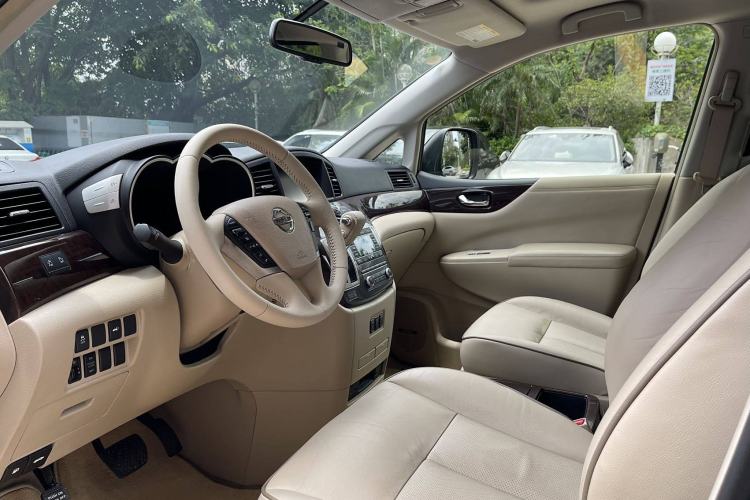 Used Nissan Quest 2015 3.5L SL
