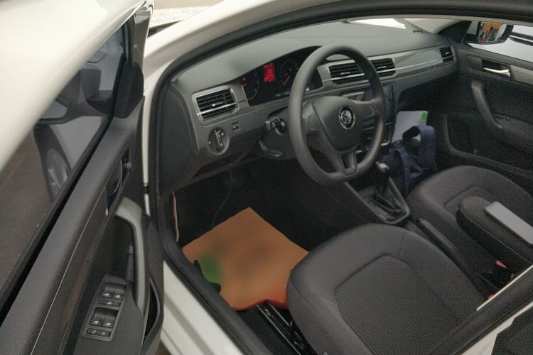 Used Volkswagen Santana 2017 Haval H6 1.6L Automatic Fashion Edition Driver Seat