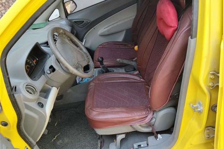 Used Chevrolet Sail 2010 Hatchback 1.2L Manual Warm Edition Left Front Seat