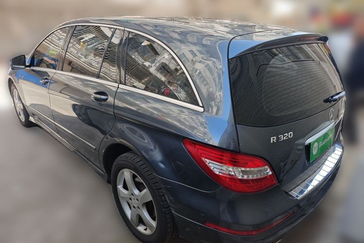 Used Mercedes-Benz R-Class 2014 R 320 4MATIC Luxury Model Rear Left 45 Deg