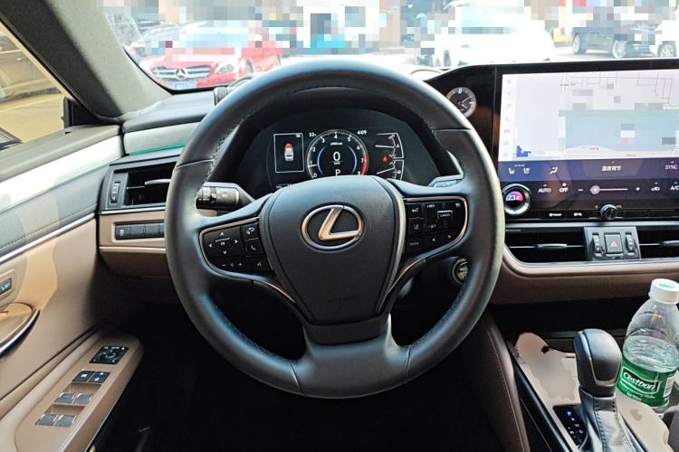 Used Lexus ES 2025 200 Premium Edition Steering Wheel