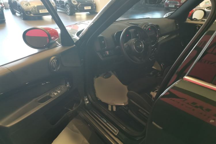 Used MINI JCM COUNTRYMAN 2021 2.0T JOHN COOPER WORKS
