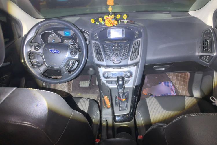 Used Ford Focus 2012 Hatchback 1.6L Automatic Fashion Edition