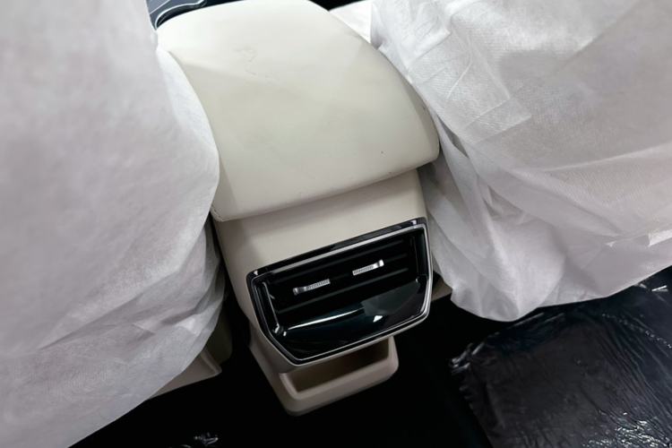 Used Roewe D5X DMH 2024 135 Flagship Edition
