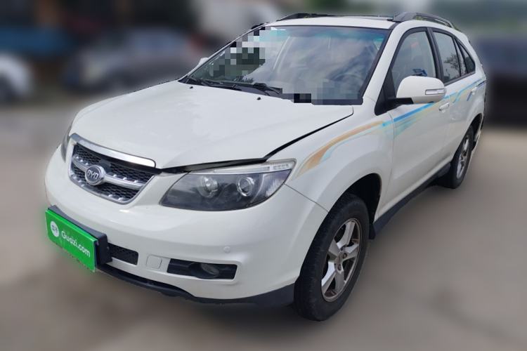 Used BYD S6 2014 2.4L Automatic Prestige 7-Seater
