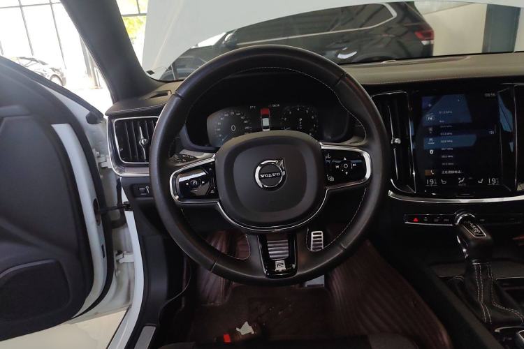 Used Volvo S60 2020 T5 Zhiya Sport Edition