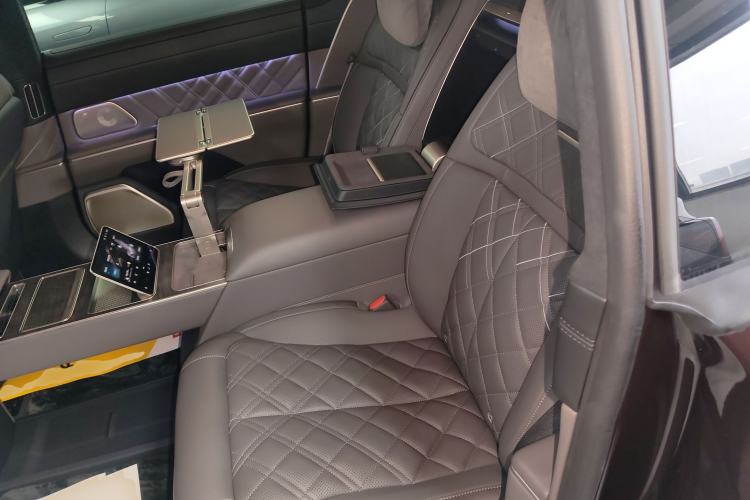 Used Nio ET9 2025 100kWh Signature Edition Left Rear Seat