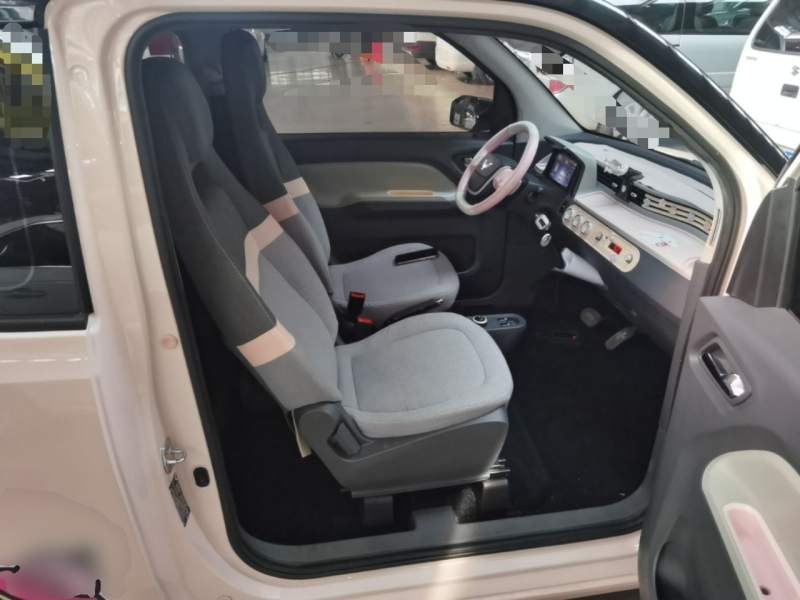 Used Wuling Hongguang MINIEV 2022 Macaron Premium Model – Lithium Iron Phosphate — 24