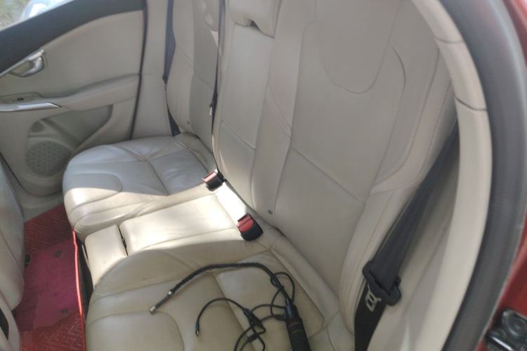 Used Volvo V40 2013 2.0T Zhiya Edition Left Rear Seat