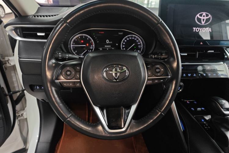 Used Toyota Harrier 2022 2.0L CVT Two-Wheel Drive Deluxe Edition