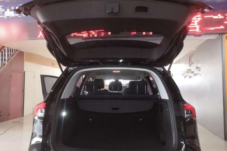 Used SAIC MAXUS D60 2022 1.5T Automatic Smart Enjoyment Version 5 Seats
