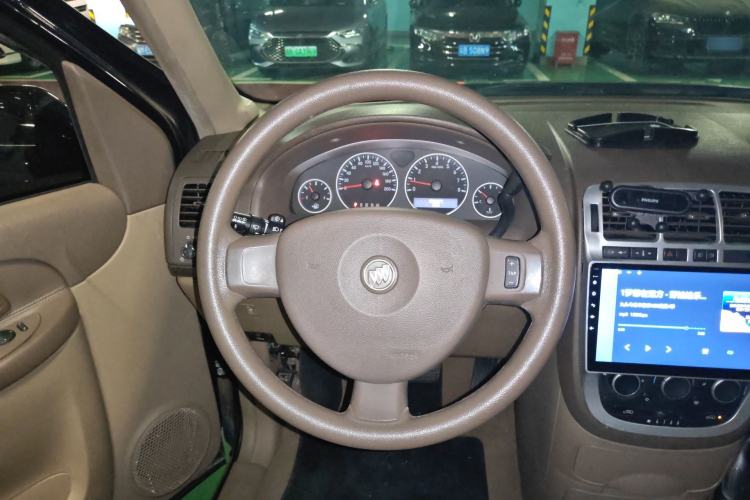 Used Buick GL8 2011 2.4L CT Comfort Edition
