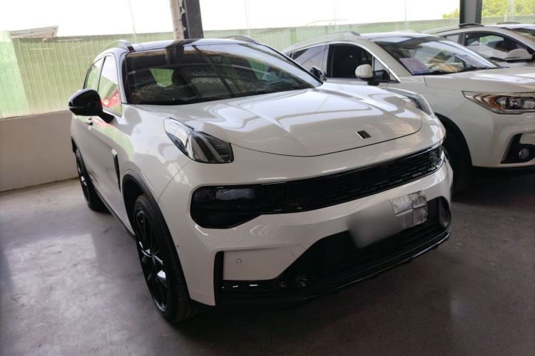 Used Lynk & Co 01 2025 2.0TD All-Wheel Drive Refreshed Pro Version Front Right 45 Deg