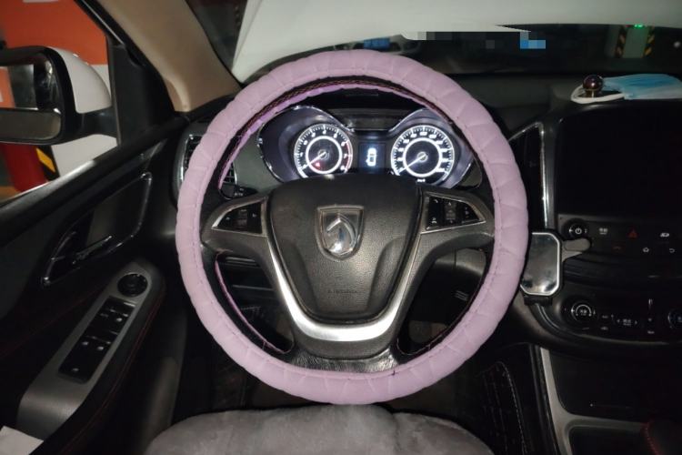 Used Baojun 560 2015 1.8L manual luxury version