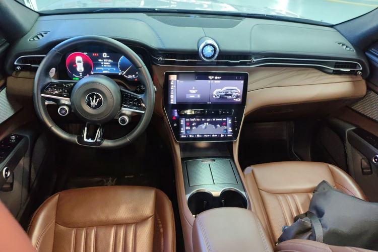 Used Maserati Grecale 2023 2.0T GT Center Console