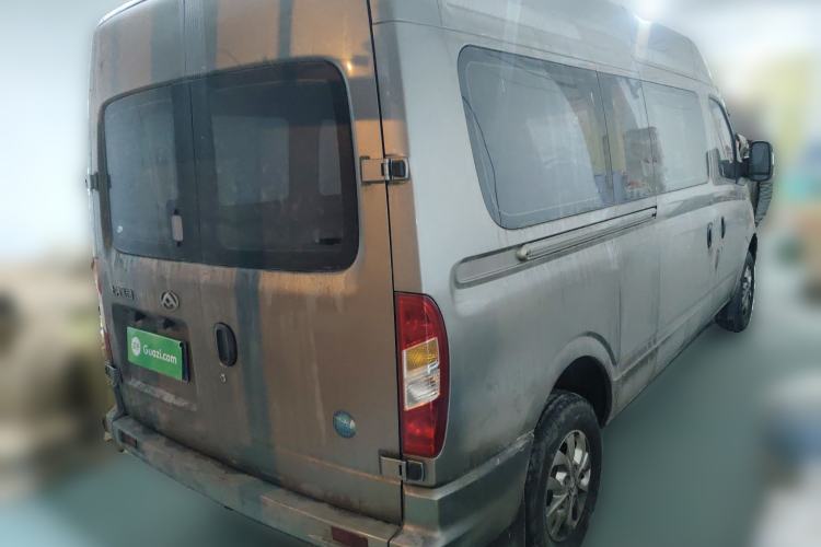 Used SAIC MAXUS Xintu V80 2021 2.0T Manual Classic Aoyuntong 127 PS Mid-axle Mid-roof 6/7/8/9-Seater