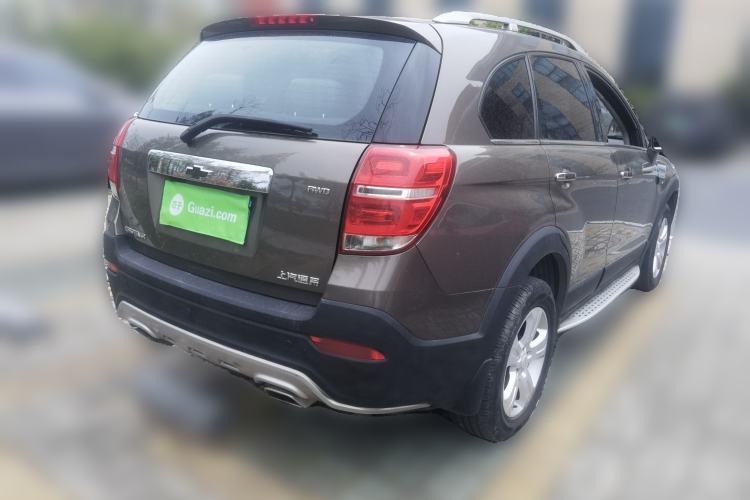 Used Chevrolet Captiva 2017 2.4L 4x4 Flagship Edition 7-Seater Rear Right 45 Deg