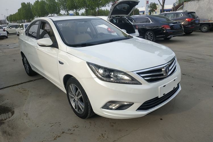 Used CHANGAN Eado 2016 1.6L Manual Fashion Edition Front Right 45 Deg