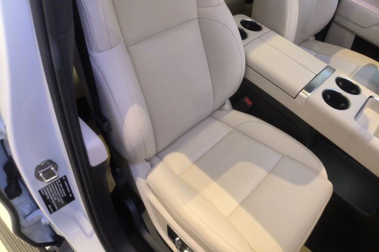 Used Li Auto L8 2025 Ultra Smart Refreshed Edition
