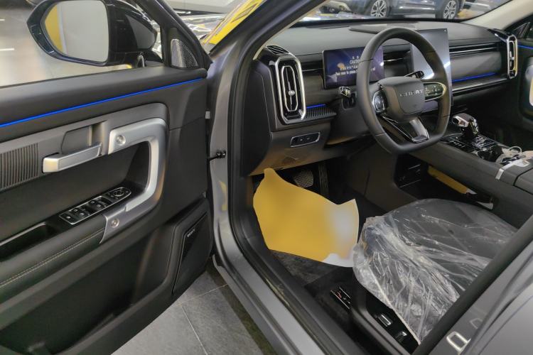 Used Chery Tiggo 7 2025 High-Performance Version 1.6T Two-Wheel Drive Edition Driver Seat