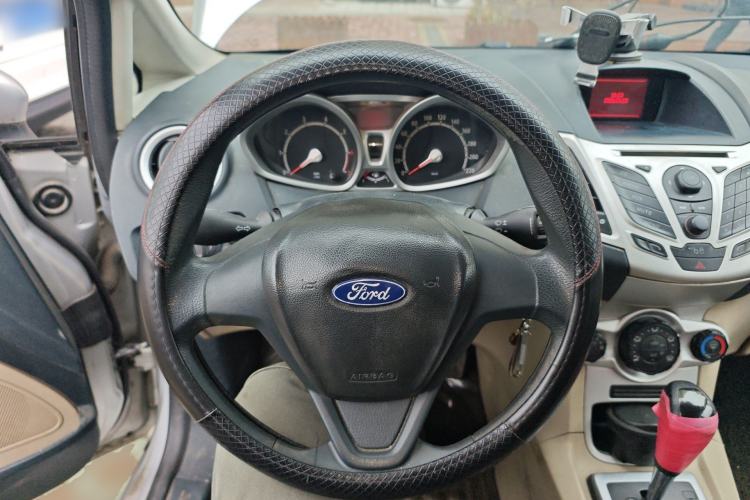 Used Ford Fiesta 2011 Sedan 1.5L Automatic Fashion Edition Steering Wheel