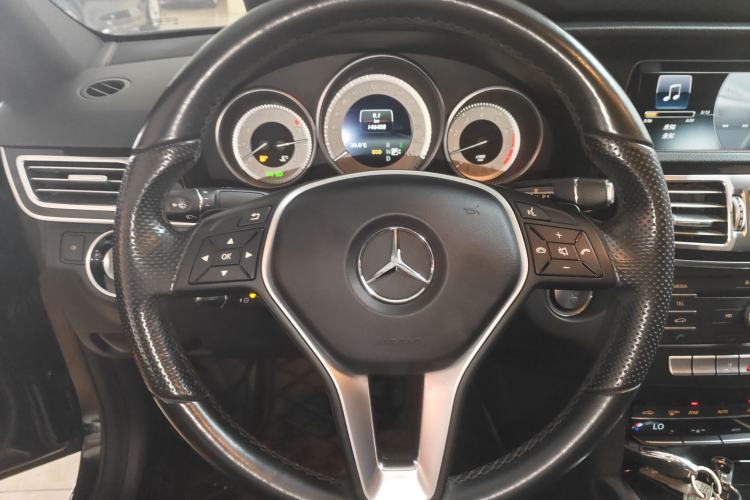 Used Mercedes-Benz E-Class 2015 Restyled E 260 L Sport Edition Steering Wheel