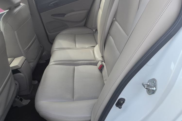 Used CIIMO 2015 1.8L Automatic Comfort Edition