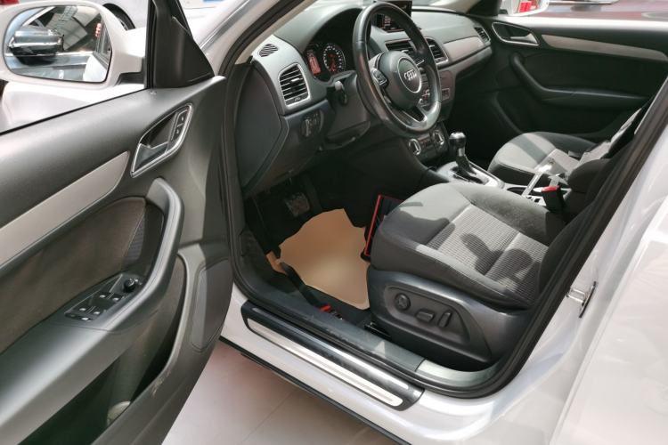 Used Audi Q3 2015 30 TFSI Ambition Edition